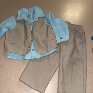 George boys size 12 months 3 piece set blue button up shirt tan vest and pants
